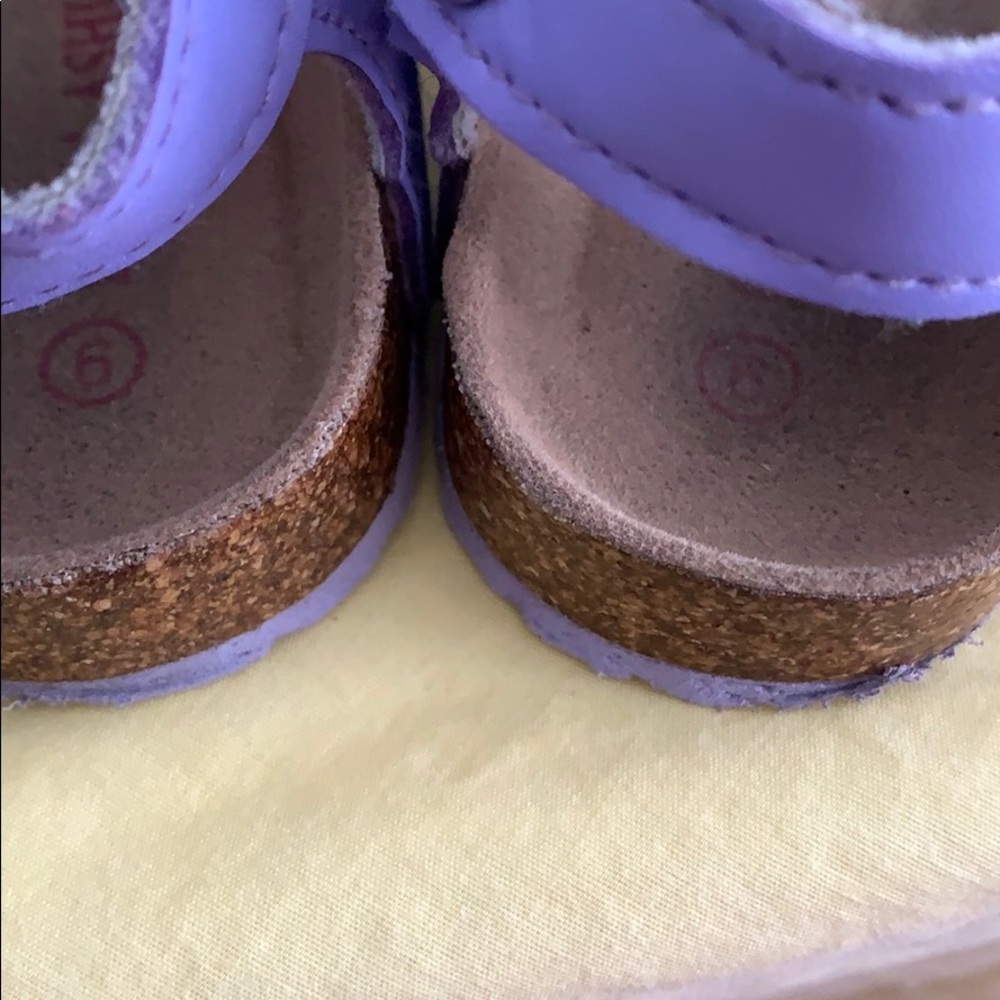 Slippers - Picture 6 of 7